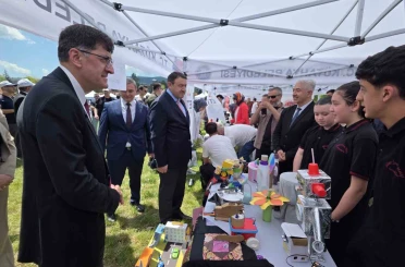 Ahteri İmam Hatip Ortaokulunun geri dönüşüm projeleri sergilendi 