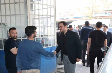 AK Parti 1 Mayıs’ta işçileri unutmadı