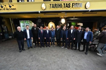 AK Parti Bursa İl Başkanı Davut Gürkan çarşı esnafıyla bir araya geldi 