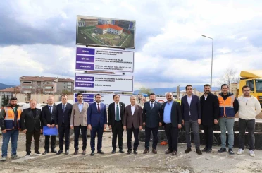 AK Parti heyeti Karabük’te eğitim ve yurt yatırımlarını inceledi 