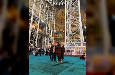 AK Parti heyetinden Ayasofya-i Kebir Cami-i Şerifi’nde restorasyon incelemesi 