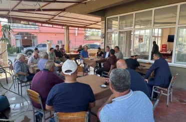 AK Parti İl Başkanı Subaşıoğlu, Sarayköy’de buğday hasadı yaptı 