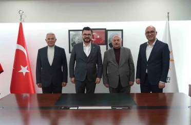 AK Parti’de 3 ilçe başkanı görevden alındı 