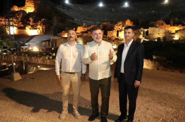 AK Partili Saygılı, Efes’teki gece müzeciliğinin turizme katkısına dikkat çekti 
