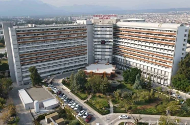 Akdeniz Üniversitesi’nde rahim nakli yapılan hastada organ reddi gelişti 