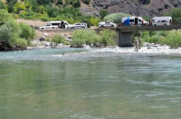 Akıntıya kapılan şahıs için arama çalışmaları sürüyor 