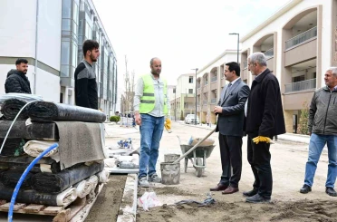 Akpınar Çarşısı’nda temizlik çalışmaları sürüyor 