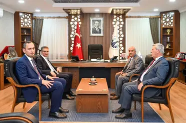 Akpunar’a hizmetlerinden dolayı teşekkür
