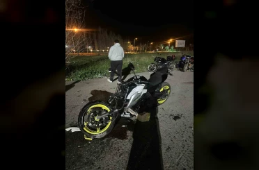 Akrobatik hareketler yapan iki motosiklet çarpıştı: 2 yaralı 