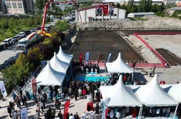 Aksakallar Konseyi Başkanı Binali Yıldırım: "Denizler olmasaydı dünyanın yarısı açlıktan, diğer yarısı da soğuktan etkilenirdi" 