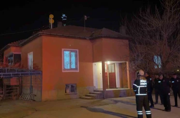 Aksaray’da müstakil evde baca yangını paniğe neden oldu 