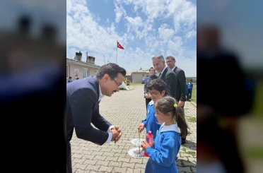 Akyaka Kaymakamı İsmail Demirtaş’tan köy okullarına yakın ilgi 