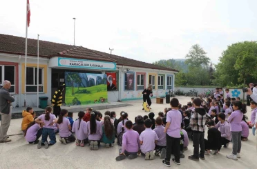 Akyazı’da 5 bin öğrenci tiyatro ile buluşuyor 