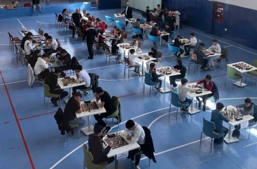 Alaca’da lise öğrencileri kıyasıya mücadele etti 