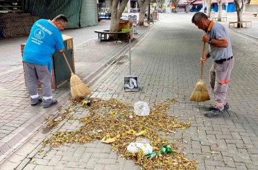 Alanya’da bayramda 9 günde 10 bin 578 ton atık toplandı 