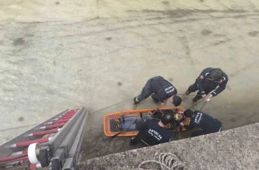 Alanya’da çaya düşen şahıs ekipler tarafından kurtarıldı 