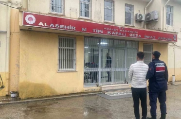 Alaşehir’de 5 bin 96 adet sentetik hap ele geçirildi 