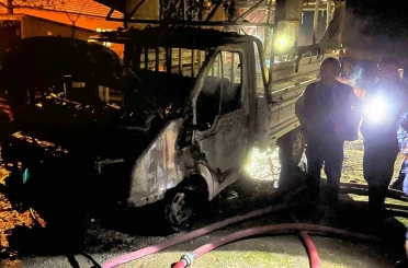 Alevlere teslim olan kamyonet kullanılmaz hale geldi 
