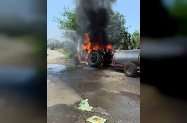 Alevlere teslim olan traktörde yaşanan patlama kameraya yansıdı 
