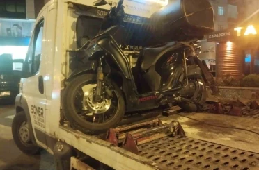 Alkollü sürücü motosikletle çarpıştı, 1 kişi hayatını kaybetti 