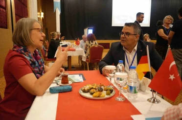 Alman tur operatörleri Edremitli üretici ve otelcilerle buluştu 