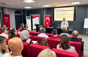 Altıeylül’de gençlerle iletişim ve rehberlik süreçleri güçleniyor

