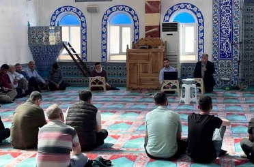 Altıntaş’ta Kur’an kurslarında görev alacak personele hizmet içi eğitim 