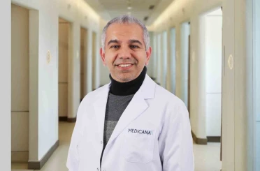 Alzheimer zor bir süreç; anılar silinirken ‘gerçek’ her zaman gerekli mi? 