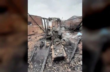 Amasya’da depo yangını: 3 traktör, 1 otomobil ve tarım aletleri zarar gördü 