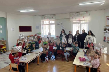Ana sınıfı öğrencileri geri dönüşüm hakkında bilgilendirildi 