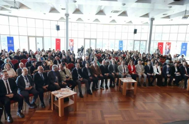 Anadolu’nun seramik kültürü Bursa’da konuşuldu 
