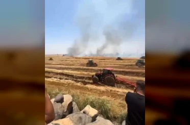 Anız yangını tarım malzemelerini kül etti 