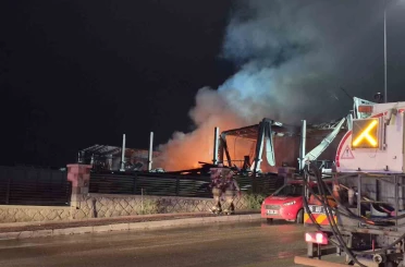 Ankara’da bir ilaç fabrikası çıkan yangın sonrası kullanılamaz hale geldi 