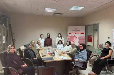 Anne adayları gebe okulunda bir araya geldi
