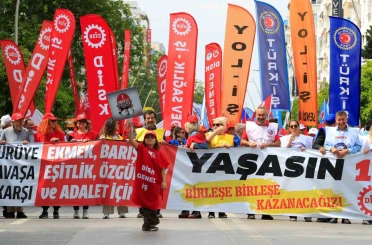 Antalya’da 1 Mayıs coşkusu 
