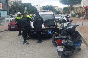 Antalya’da ’dur’ ihtarına uymayıp polisten kaçan motosiklet sürücüsüne 60 bin TL ceza 
