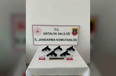 Antalya’da kaçak silah operasyonu 
