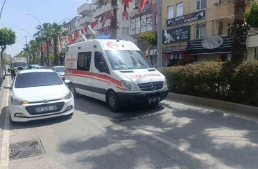 Antalya’da yaya geçidinden geçmeye çalışan Alman turistin ayağını otomobil ezdi 