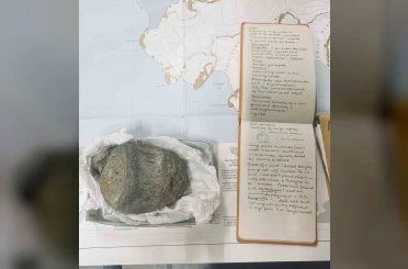 Antarktika’dan ilk dinozor kemiği bir çekmecede bulundu 