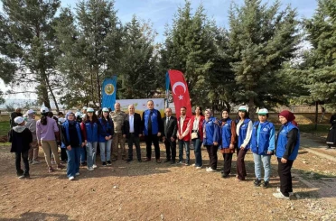 Araban’da Cumhuriyet’in 102. yılı için 102 fidan dikildi 