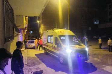 Araç içerisinde yanıcı madde alev aldı: 3 yaralı 