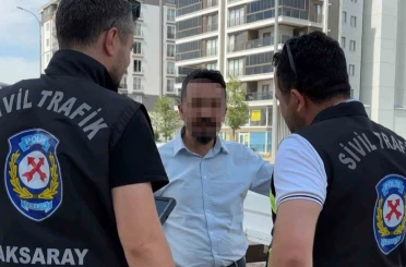 Aracına sahte plaka taktı, yakalanınca "işimiz acildi" dedi 