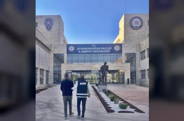 Aranan şahıs polis tarafından yakalandı