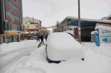 Ardahan’da nisan ayında kar sürprizi 