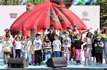 Arnavutköy’de Anneler Günü coşkusu 