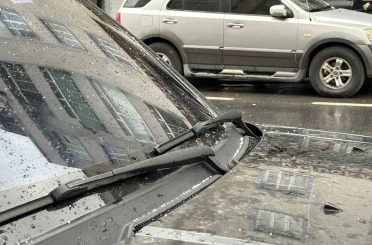 Arnavutköy’de beklenen kar yağışı başladı 