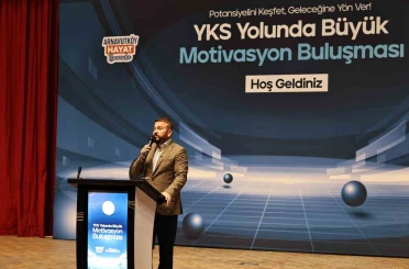 Arnavutköy’de YKS’ye hazırlanan gençlere motivasyon desteği 