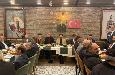 Arpaçay Kaymakamı Akköz, muhtarlarla iftar sofrasında buluştu 