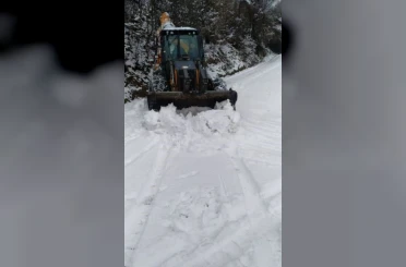 Artvin’de kar nedeniyle 18 köy yolunda ulaşım sağlanamıyor 
