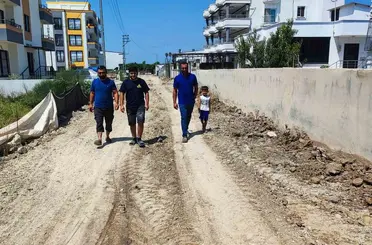 ASKİ yapmayınca, vatandaşlar kanalizasyon hattını kendi imkanlarıyla döşedi
